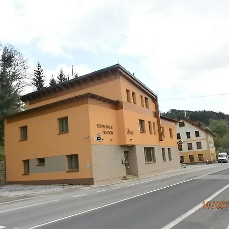 Fenix Guest house 3*